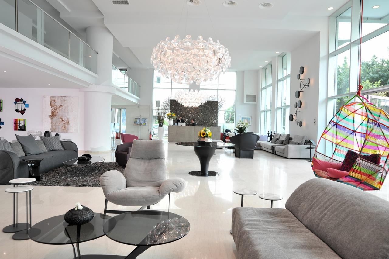 อาเธแนม พาเลซ แอนด์ ลักชัวรี สวีท Hotel เอเธนส์ ภายนอก รูปภาพ
